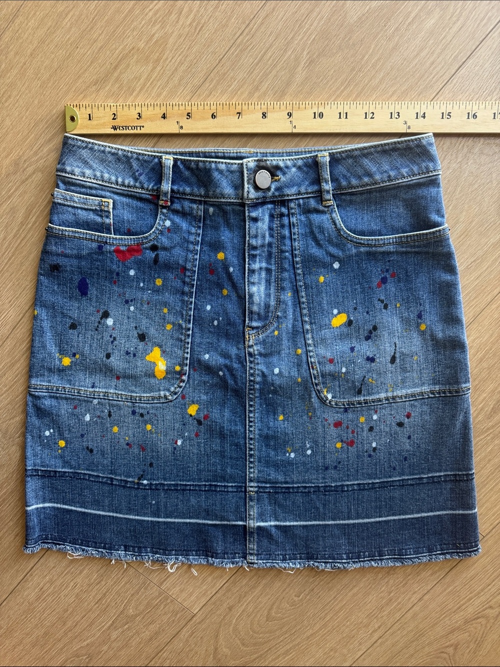 Alice + Olivia Coletta Denim Mini Skirt Splatter Paint Size 4 (28) - Picture 13 of 14